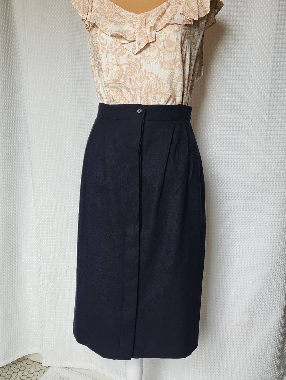 Vintage Giorgio Sant’Angelo Navy 100% Wool Pencil Skirt 8 Button Modest Academia - Picture 10 of 10